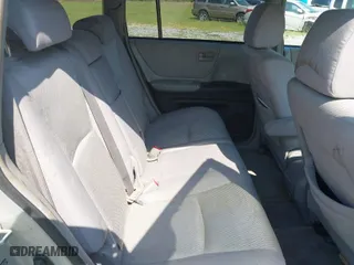 2004 Toyota Highlander with VIN JTEGP21AX40015121, listed as a IAAI auction lot 41994943 with 198,644 mi miles. Bid and sale history available at carsss.com. Image 8.