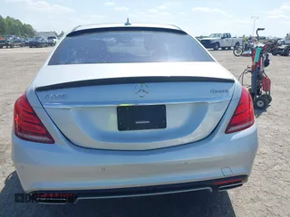 2017 Mercedes-Benz S 550 z VIN WDDUG8FB9HA288147, wystawiony jako IAAI lot #42060135 z przebiegiem 116 336 mil mil oraz . Historia ofert i sprzedaży dostępna na DreamBid. Obrazek 17.