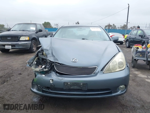 2005 Lexus ES 330 with VIN JTHBA30G055137002, listed as a IAAI auction lot 41547124 with 145,049 mi miles. Bid and sale history available at carsss.com. Image 12.