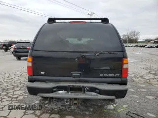 2002 Chevrolet Suburban Z71 with VIN 3GNFK16Z72G295734, listed as a Copart auction lot 45763225 with 197,205 mi miles and Salvage Title. Bid and sale history available at carsss.com. Image 6.
