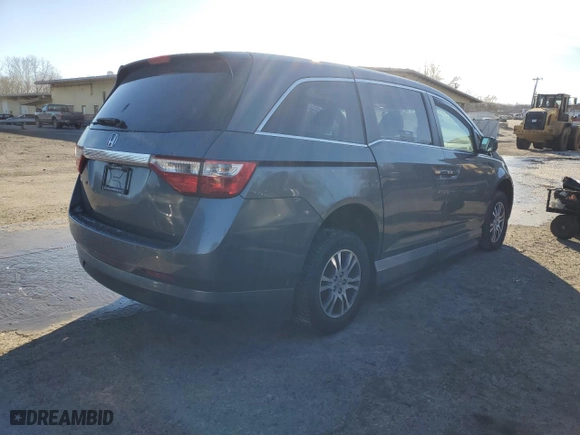 2011 Honda Odyssey EX-L with VIN 5FNRL5H67BB008041, listed as a Copart auction lot 87277764 with 88,488 mi miles and Clean Title. Bid and sale history available at carsss.com. Image 3.