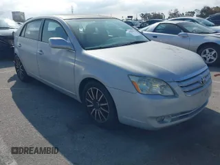 2005 Toyota Avalon XL with VIN 4T1BK36B15U035218, listed as a IAAI auction lot 41901091 with 173,503 mi miles and . Bid and sale history available at carsss.com. Image 1.