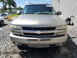 2001 Chevrolet Suburban LT with VIN 3GNFK16T71G261366, listed as a Copart auction lot 66399054 with 303,589 mi miles and Salvage Title. Bid and sale history available at carsss.com. Image 5.