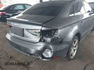 2015 Audi A3 Premium z VIN WAUACGFF3F1073735, wystawiony jako IAAI lot #42184594 z przebiegiem 104 906 mil mil oraz . Historia ofert i sprzedaży dostępna na DreamBid. Obrazek 6.