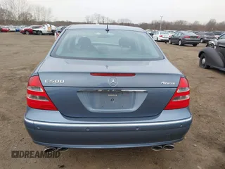 2005 Mercedes-Benz E 500 z VIN WDBUF70J25A731269, wystawiony jako IAAI lot #41759930 z przebiegiem 106 132 mil mil oraz . Historia ofert i sprzedaży dostępna na DreamBid. Obrazek 16.