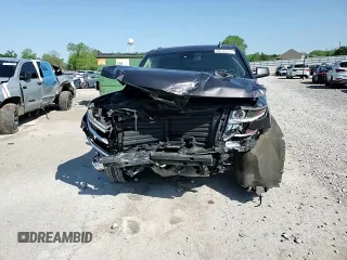 2017 Chevrolet Suburban LT z VIN 1GNSCHKC5HR329037, wystawiony jako Copart lot #52016315 z przebiegiem 215 859 mil mil oraz Szkoda całkowita • Salvage title. Historia ofert i sprzedaży dostępna na DreamBid. Obrazek 12.