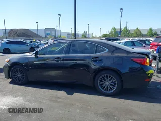 2018 Lexus ES 350 z VIN 58ABK1GGXJU098576, wystawiony jako IAAI lot #42268560 z przebiegiem 116 378 mil mil oraz . Historia ofert i sprzedaży dostępna na DreamBid. Obrazek 14.