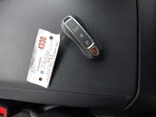 2023 Porsche Cayenne z VIN WP1AA2AY4PDA04443, wystawiony jako IAAI lot #42356928 z przebiegiem 29 630 mil mil oraz . Historia ofert i sprzedaży dostępna na DreamBid. Obrazek 11.