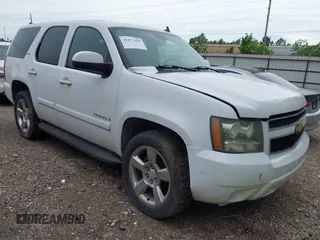 2007 Chevrolet Tahoe LT z VIN 1GNFK13077R180130, wystawiony jako IAAI lot #42477489 z przebiegiem Nie podano mil oraz . Historia ofert i sprzedaży dostępna na DreamBid. Obrazek 1.