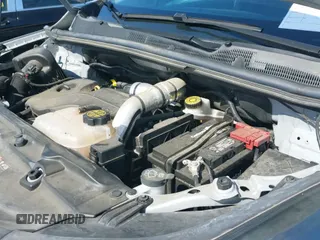 2021 Chevrolet Trax LS z VIN KL7CJNSM4MB365473, wystawiony jako IAAI lot #42563499 z przebiegiem 52 407 mil mil oraz . Historia ofert i sprzedaży dostępna na DreamBid. Obrazek 20.