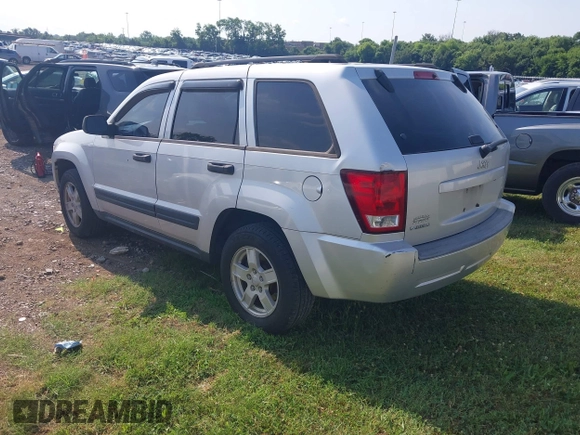 2006 Jeep Grand Cherokee Laredo with VIN 1J4GS48K56C260532, listed as a IAAI auction lot 42607110 with 153,110 mi miles and . Bid and sale history available at DreamBid. Image 3.