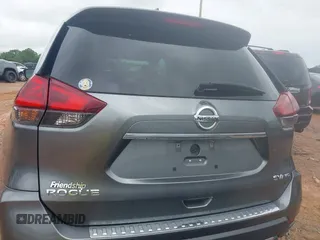 2018 Nissan Rogue SV with VIN 5N1AT2MV6JC769501, listed as a IAAI auction lot 41964762 with 74,232 mi miles. Bid and sale history available at carsss.com. Image 16.
