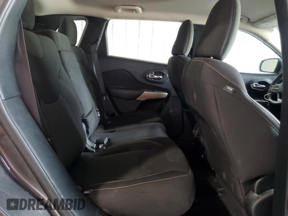 2017 Jeep Cherokee Latitude with VIN 1C4PJLCBXHD232099, listed as a Copart auction lot 55359125 with 61,639 mi miles and Clean title. Bid and sale history available at DreamBid. Image 10.