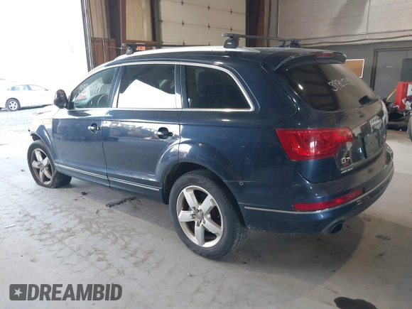 2014 Audi Q7 Premium Plus z VIN WA1LGAFE1ED014792, wystawiony jako IAAI lot #39705499 z przebiegiem 128 659 mil mil oraz . Historia ofert i sprzedaży dostępna na DreamBid. Obrazek 3.