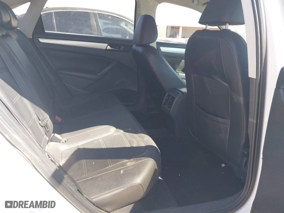 2013 Volkswagen Passat SE with VIN 1VWBP7A35DC086378, listed as a IAAI auction lot 41778741 with 182,726 mi miles. Bid and sale history available at carsss.com. Image 8.