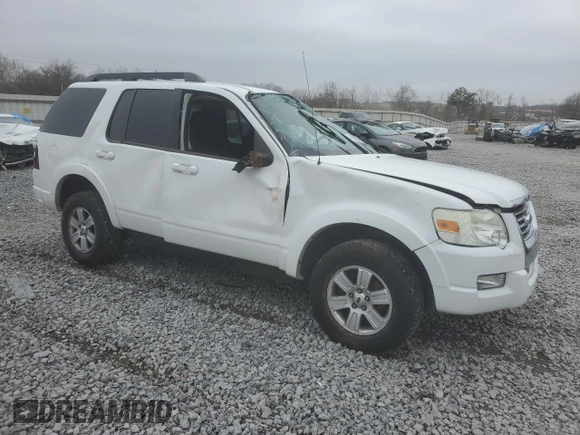 2010 Ford Explorer XLT z VIN 1FMEU6DE4AUA99334, wystawiony jako Copart lot #45903265 z przebiegiem 93 439 mil mil oraz Szkoda całkowita • Salvage title. Historia ofert i sprzedaży dostępna na DreamBid. Obrazek 4.