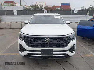 2024 Volkswagen Atlas SEL Premium R-Line with VIN 1V2FR2CA7RC543176, listed as a IAAI auction lot 42358945 with 7,066 mi miles and . Bid and sale history available at DreamBid. Image 12.