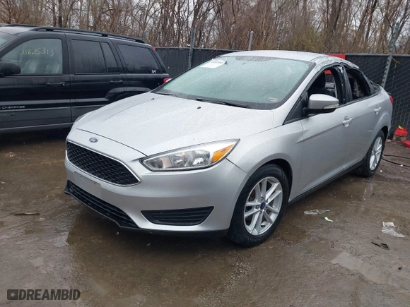 2018 Ford Focus SE with VIN 1FADP3F20JL306628, listed as a IAAI auction lot 41835004 with 28,070 mi miles. Bid and sale history available at carsss.com. Image 17.