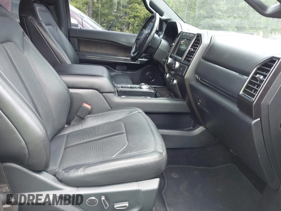 2019 Ford Expedition Limited with VIN 1FMJU1KTXKEA86988, listed as a IAAI auction lot 42169816 with 121,898 mi miles and . Bid and sale history available at DreamBid. Image 5.