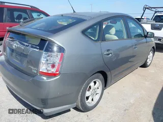 2004 Toyota Prius with VIN JTDKB20U840110110, listed as a IAAI auction lot 42101277 with 1 mi miles. Bid and sale history available at carsss.com. Image 4.
