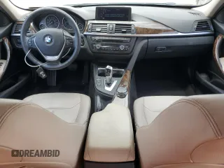 2015 BMW 3 Series 328i с VIN WBA3A5G52FNS89254, выставлен на аукционе Copart как лот 56765135 с пробегом 102 568 миль миль и Списание • Salvage title. История ставок и продаж доступна на DreamBid. Изображение 8.