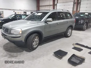 2007 Volvo XC90 I6 with VIN YV4CZ982071347164, listed as a IAAI auction lot 42020061 with 121,349 mi miles. Bid and sale history available at carsss.com. Image 17.