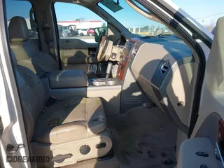 2007 Ford F-150 XLT with VIN 1FTPW12527FB74543, listed as a IAAI auction lot 41723554 with 217,242 mi miles. Bid and sale history available at carsss.com. Image 5.