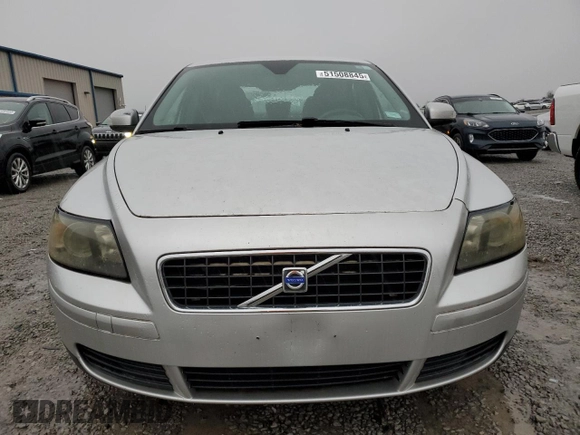 2007 Volvo S40 2.4L with VIN YV1MS390472269580, listed as a Copart auction lot 51508845 with 180,556 mi miles and Salvage Title. Bid and sale history available at carsss.com. Image 5.