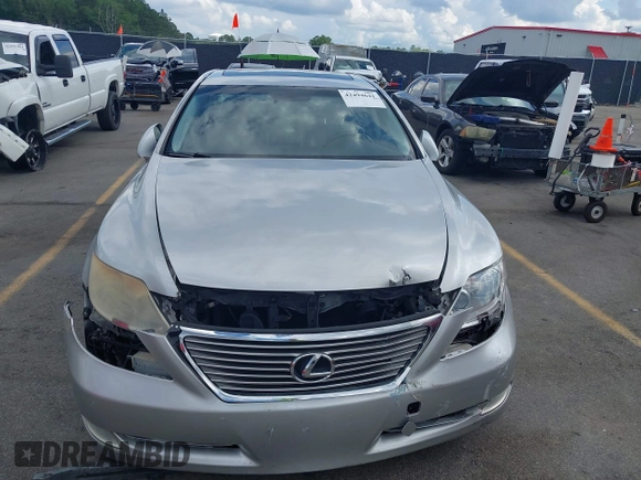 2007 Lexus LS 460 L with VIN JTHGL46F375017296, listed as a IAAI auction lot 42494641 with 158,936 mi miles and . Bid and sale history available at DreamBid. Image 12.