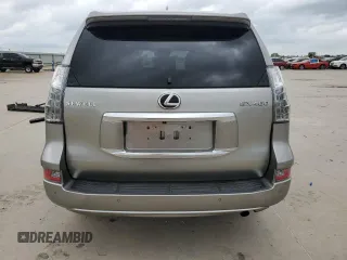 2023 Lexus GX 460 Premium z VIN JTJAM7BX4P5382555, wystawiony jako Copart lot #55081625 z przebiegiem 17 009 mil mil oraz Szkody całkowita. Historia ofert i sprzedaży dostępna na DreamBid. Obrazek 6.