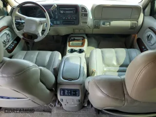 2000 Cadillac Escalade with VIN 1GYEK63R2YR210601, listed as a Copart auction lot 64108944 with 186,964 mi miles and Salvage Title. Bid and sale history available at carsss.com. Image 8.