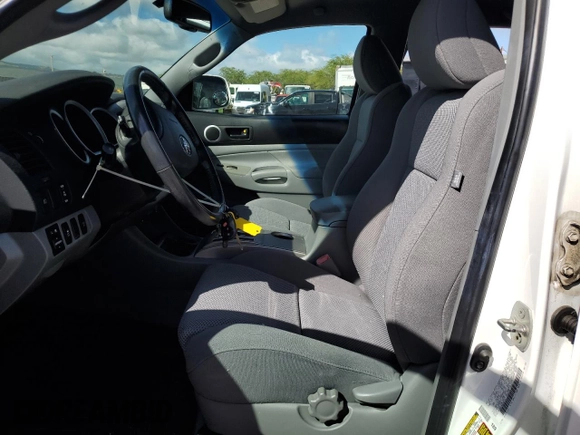 2010 Toyota Tacoma PreRunner with VIN 3TMKU4HN0AM024818, listed as a Copart auction lot 55816305 with 111,527 mi miles and Salvage title. Bid and sale history available at DreamBid. Image 7.