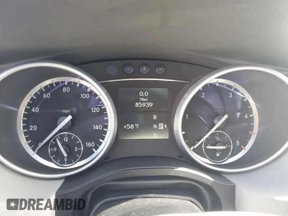 2012 Mercedes-Benz R 350 with VIN 4JGCB2FE8CA146162, listed as a Copart auction lot 48390725 with 85,939 mi miles and Salvage title. Bid and sale history available at DreamBid. Image 9.