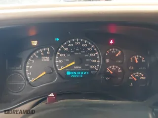 2001 Chevrolet Tahoe LS with VIN 1GNEK13TX1R108982, listed as a IAAI auction lot 41622297 with 202,013 mi miles. Bid and sale history available at carsss.com. Image 7.