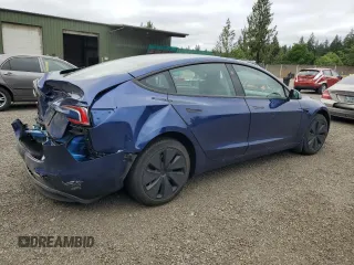 2025 Tesla Model 3 Long Range z VIN 5YJ3E1EA8SF931209, wystawiony jako Copart lot #60304875 z przebiegiem 9 123 mil mil oraz Szkoda całkowita • Salvage title. Historia ofert i sprzedaży dostępna na DreamBid. Obrazek 3.
