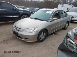 2005 Honda Civic z VIN JHMES96665S015886, wystawiony jako IAAI lot #41448767 z przebiegiem 171 988 mil mil oraz . Historia ofert i sprzedaży dostępna na DreamBid. Obrazek 2.