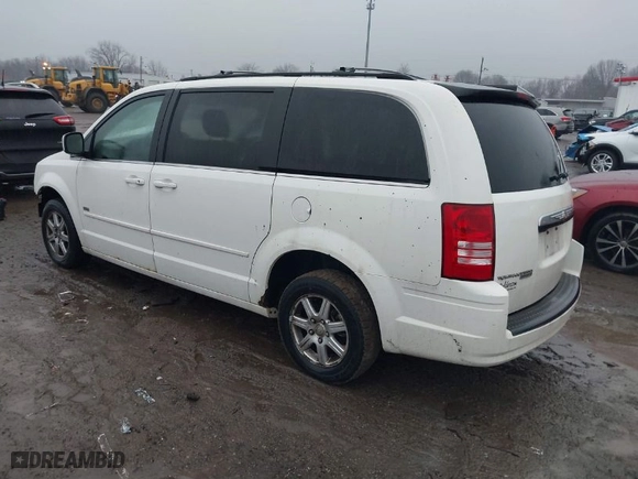 2008 Chrysler Town & Country Touring with VIN 2A8HR54P28R763449, listed as a IAAI auction lot 41461867 with 121,318 mi miles. Bid and sale history available at carsss.com. Image 3.