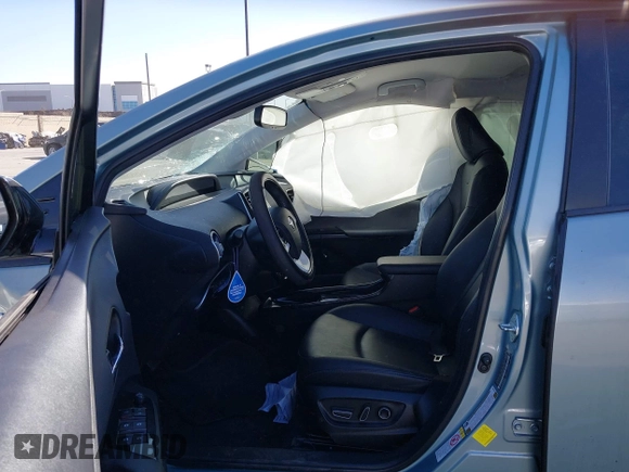2016 Toyota Prius Four with VIN JTDKARFU8G3510996, listed as a IAAI auction lot 41406304 with 118,526 mi miles and . Bid and sale history available at DreamBid. Image 5.