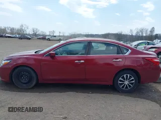 2018 Nissan Altima SV with VIN 1N4AL3APXJC246066, listed as a IAAI auction lot 42062713 with 134,644 mi miles and . Bid and sale history available at carsss.com. Image 15.