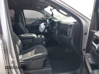 2019 Chevrolet Silverado 1500 RST with VIN 3GCUYEED8KG117097, listed as a IAAI auction lot 41696333 with 96,752 mi miles and . Bid and sale history available at DreamBid. Image 5.