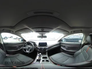 2025 Nissan Sentra SR с VIN 3N1AB8DVXSY233950, выставлен на аукционе IAAI как лот 42429684 с пробегом 5 114 миль миль и . История ставок и продаж доступна на DreamBid. Изображение 20.