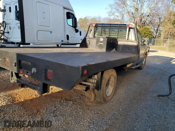 2002 Ford F-350 with VIN 1FDWF36F62EB93875, listed as a Copart auction lot 86976314 with 150,681 mi miles and Salvage title. Bid and sale history available at DreamBid. Image 3.