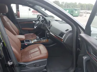 2018 Audi Q5 Premium Plus z VIN WA1BNAFY6J2100245, wystawiony jako IAAI lot #42295572 z przebiegiem 73 731 mil mil oraz . Historia ofert i sprzedaży dostępna na DreamBid. Obrazek 5.