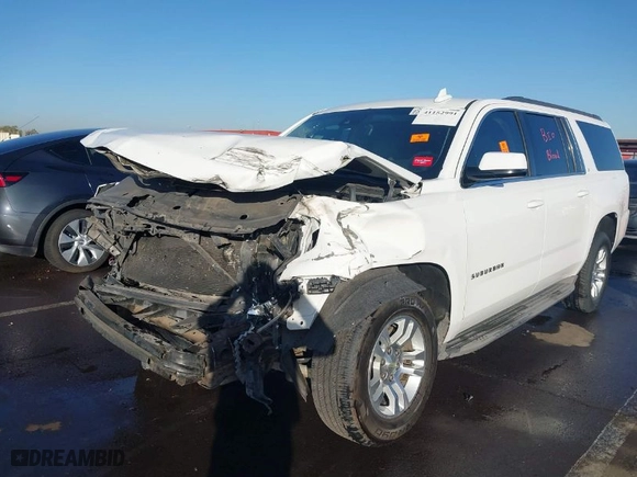 2015 Chevrolet Suburban LT with VIN 1GNSCJKC8FR592708, listed as a IAAI auction lot 41152991 with NaN miles. Bid and sale history available at carsss.com. Image 6.