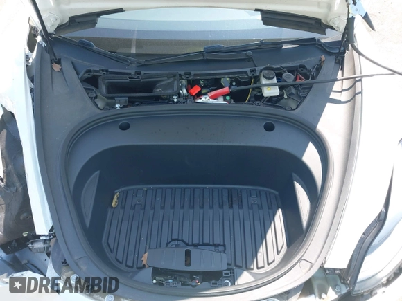 2023 Tesla Model 3 с VIN 5YJ3E1EAXPF645384, выставлен на аукционе IAAI как лот 42401955 с пробегом 18 031 миль миль и . История ставок и продаж доступна на DreamBid. Изображение 10.