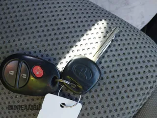 2015 Toyota Tacoma PreRunner с VIN 3TMJU4GN3FM180002, выставлен на аукционе IAAI как лот 41617282 с пробегом 179 105 миль миль и . История ставок и продаж доступна на DreamBid. Изображение 11.