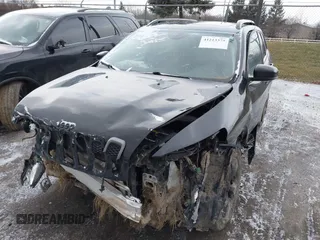 2018 Jeep Cherokee Limited with VIN 1C4PJMDX8JD530088, listed as a IAAI auction lot 41213375 with 96,210 mi miles. Bid and sale history available at carsss.com. Image 6.