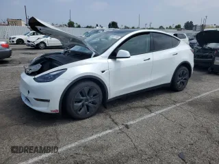 2024 Tesla Model Y Long Range с VIN 7SAYGDEE0RF118612, выставлен на аукционе Copart как лот 59617185 с пробегом 6 783 миль миль и Списание • Salvage title. История ставок и продаж доступна на DreamBid. Изображение 1.