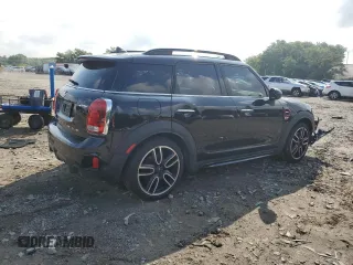 2019 MINI Countryman John Cooper Works with VIN WMZYV9C5XK3F02695, listed as a Copart auction lot 63736285 with 82,706 mi miles and Salvage title. Bid and sale history available at DreamBid. Image 3.