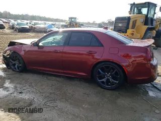 2021 Chrysler 300 with VIN 2C3CCABT2MH590516, listed as a Copart auction lot 81462084 with 17,780 mi miles and Salvage Title. Bid and sale history available at carsss.com. Image 2.
